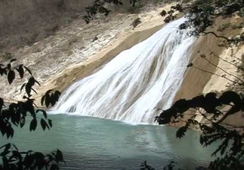 Bassin Zim près de Hinche