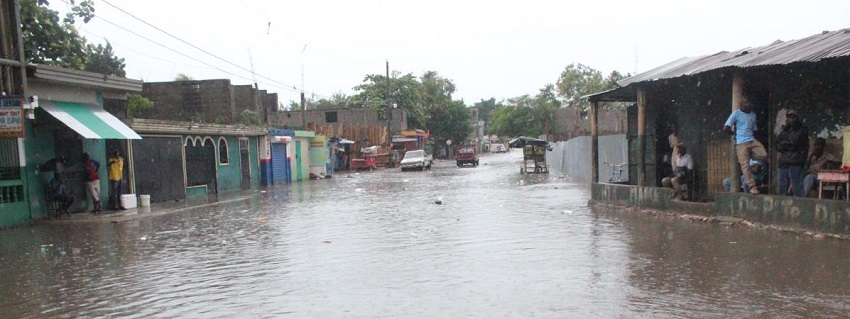 Passage d'Irma le 7 et 8 septembre octobre 2017. Ouanaminthe: Une rue inondée . (Jethro Claude Pierre / Citizenside)